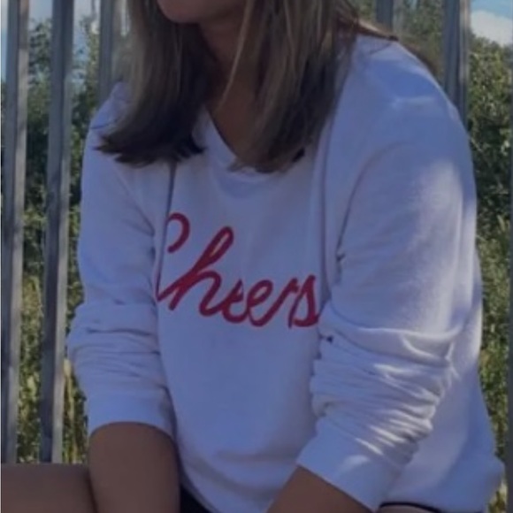Wildfox “cheers” pullover - Picture 2 of 3